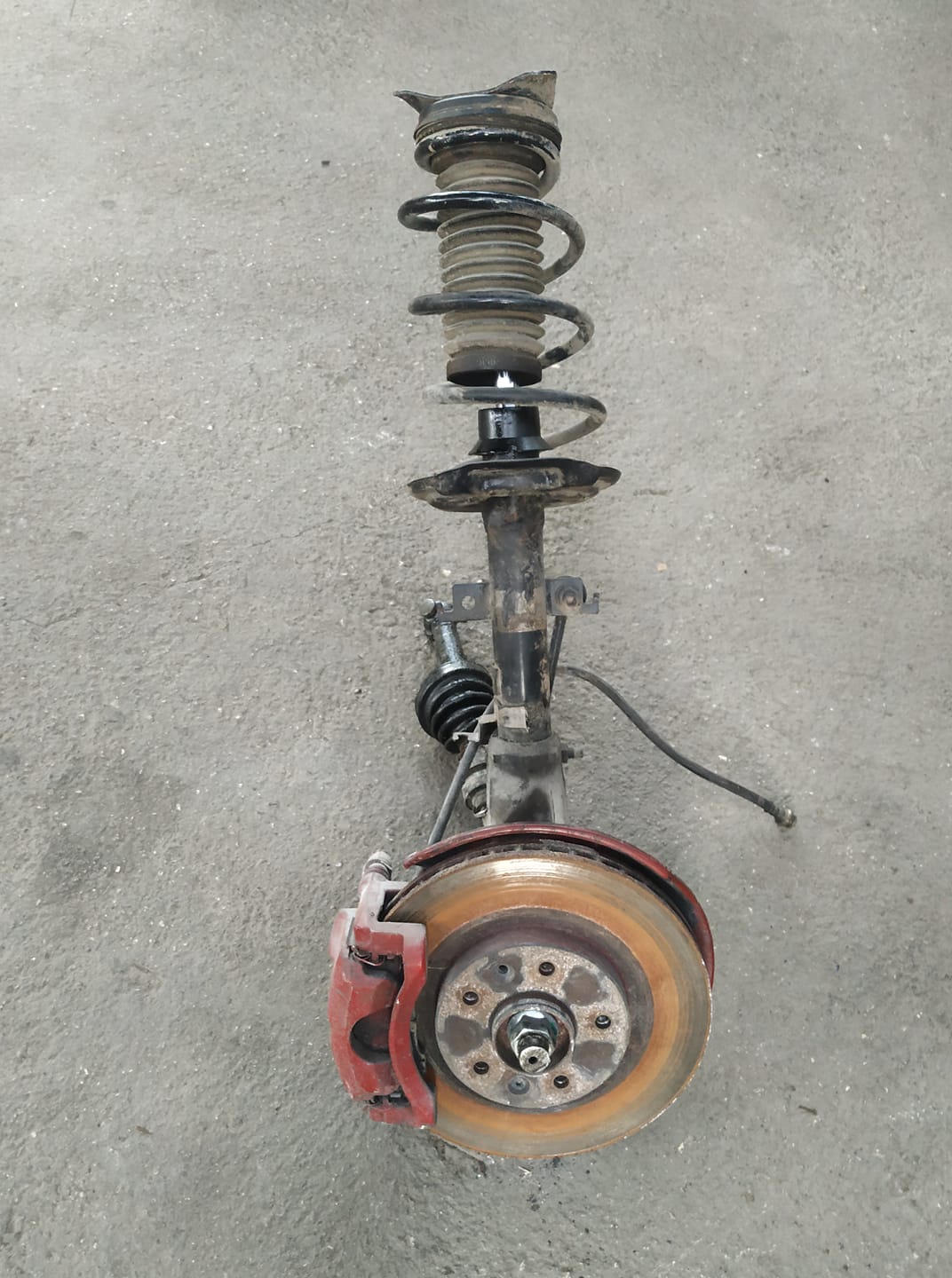 Nissan Qashqai sol amartisor taşıyıcı fren merkezi